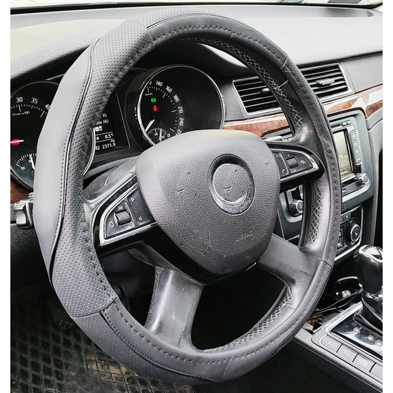 Műbőr kormányvédő - 38cm - fekete - szintetikus