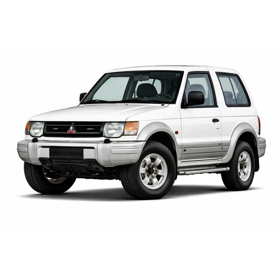 Mitsubishi Pajero 3 ajtó 1994 fehér háttérrel